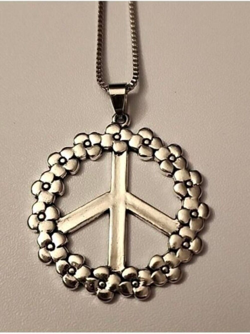Hippie Flower Peace Sign Necklace 24 inch zinc Alloy Chain NY